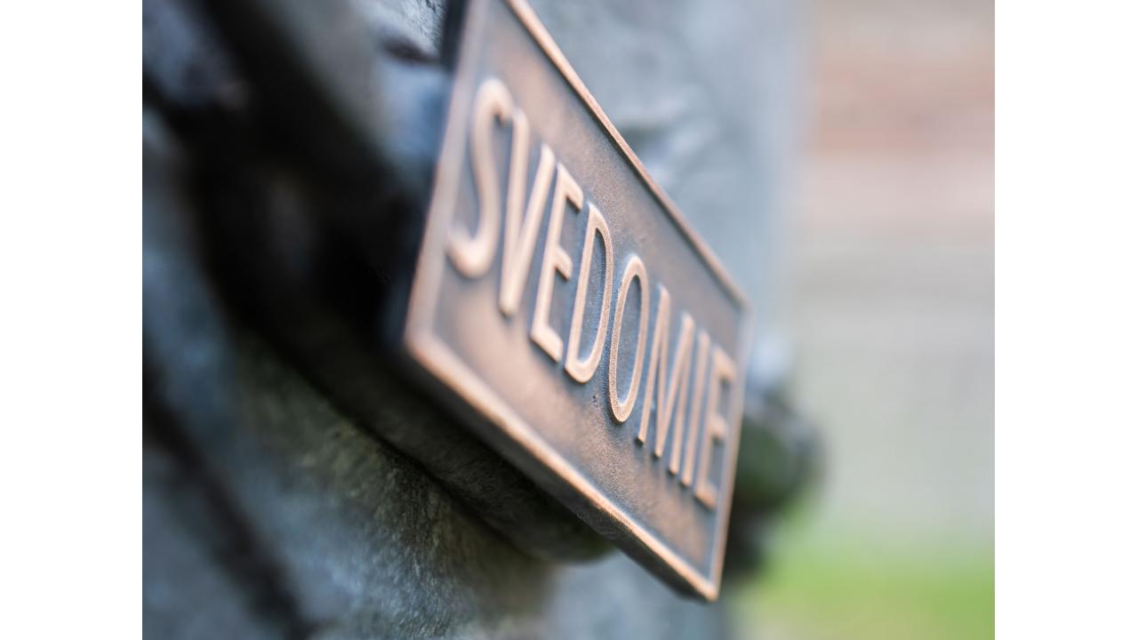 BEZ PREDSUDKOV K ĽUDSKOSTI